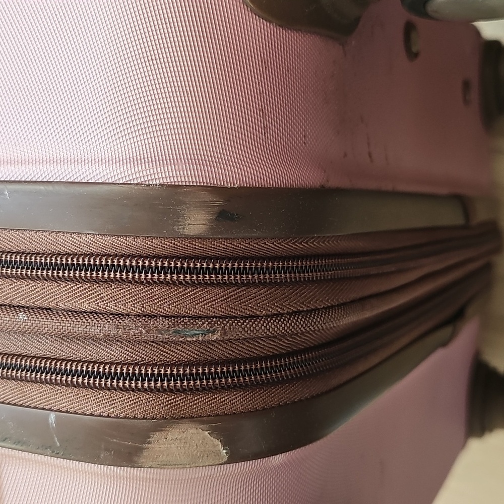 Samsonite Pink Hardshell Medium Luggage - Picture 10 of 15